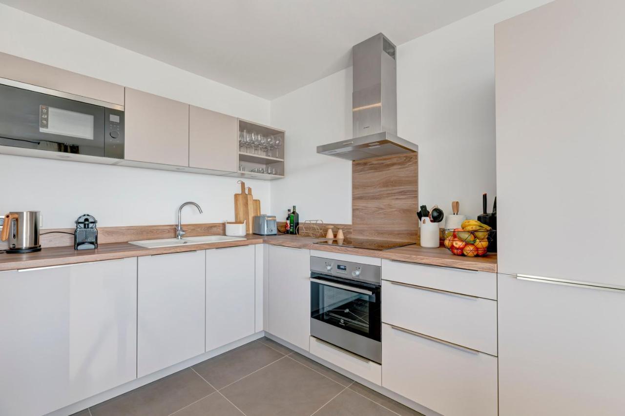 Serenity - 3 Bedroom Top Floor Apartment Parking & Lake View Terrace Annecy Eksteriør bilde