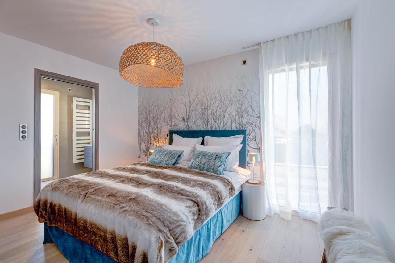 Serenity - 3 Bedroom Top Floor Apartment Parking & Lake View Terrace Annecy Eksteriør bilde